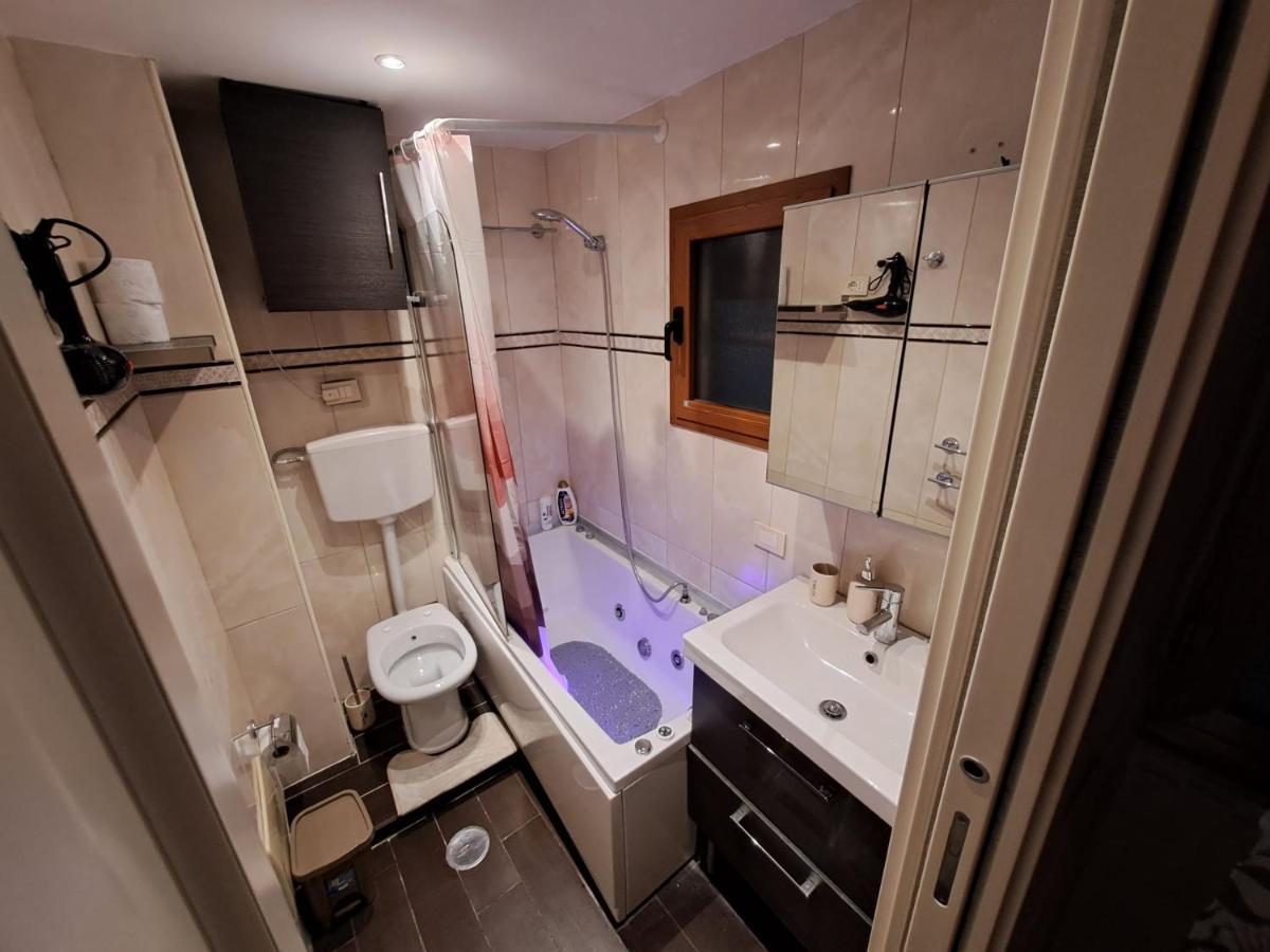 Aircraft Services Rooms Νάπολη Εξωτερικό φωτογραφία