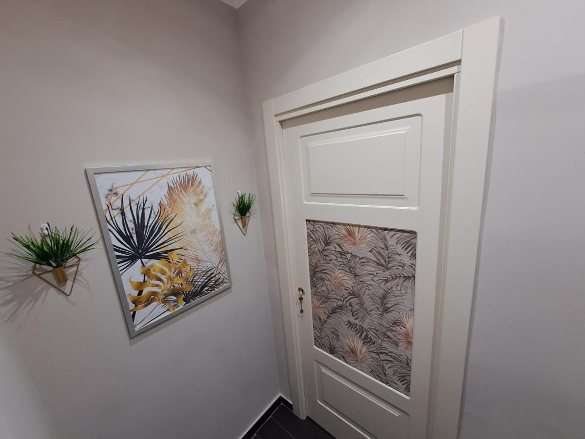 Aircraft Services Rooms Νάπολη Εξωτερικό φωτογραφία