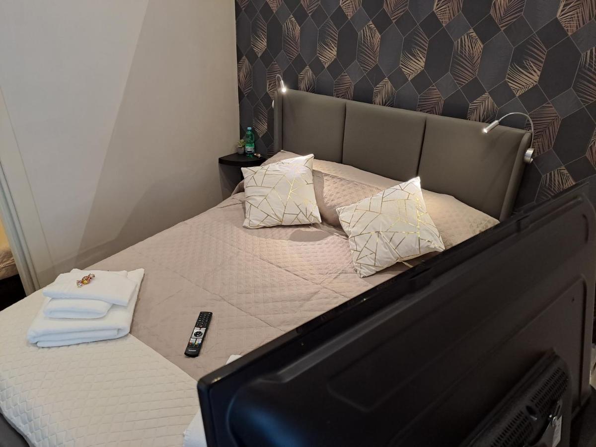 Aircraft Services Rooms Νάπολη Εξωτερικό φωτογραφία